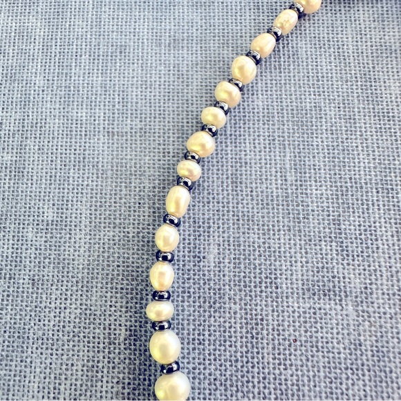 Pearl bracelet, tiny freshwater pearls with hematite seed beads,delicate. - Picture 4 of 6